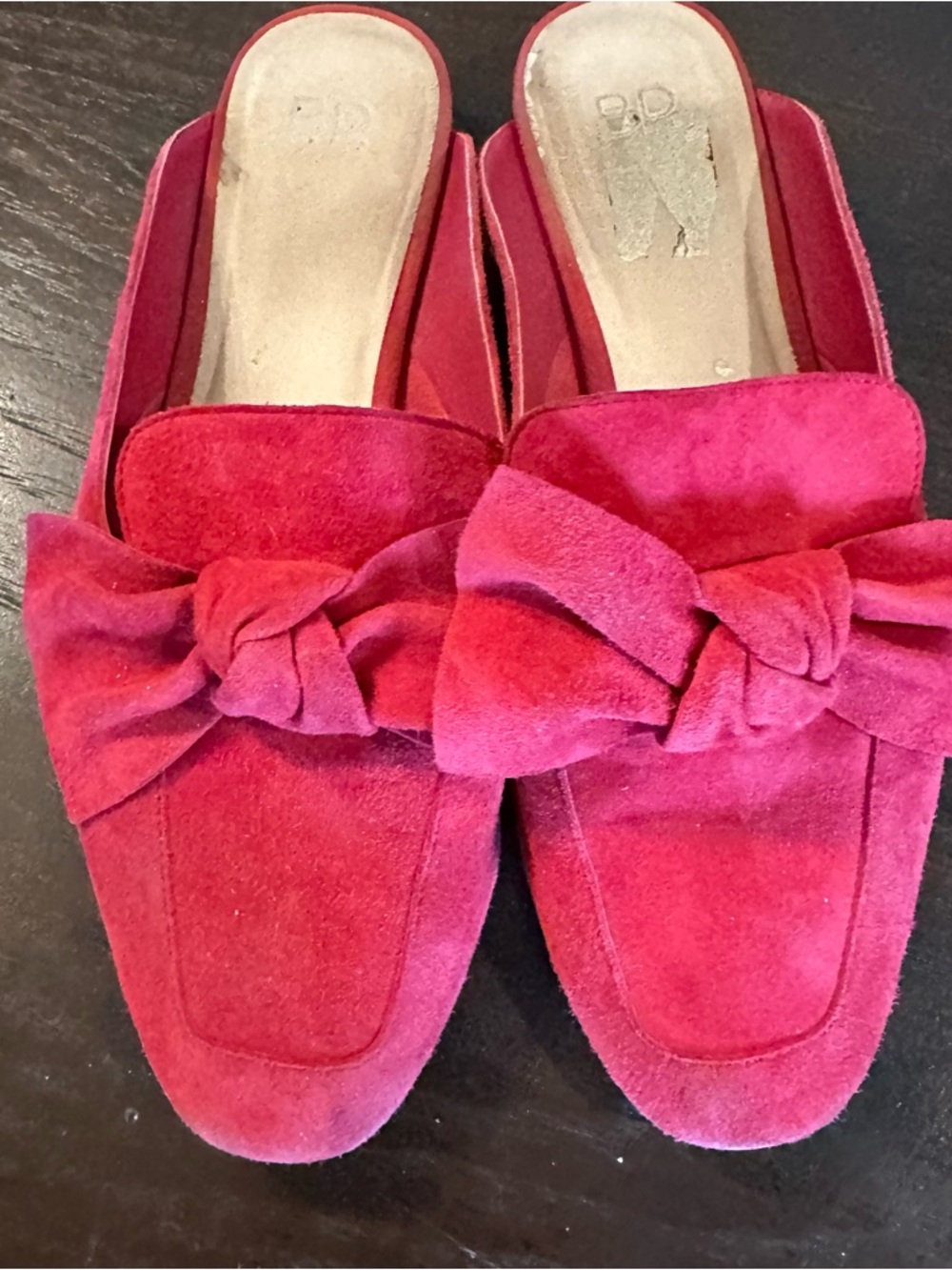 Suede Knot-Front Slip-On Mules in cherry red